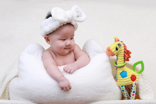 广汉宝宝几个月翻身 广汉宝宝几个月翻身